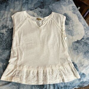 Ladies Democracy White Top, size small
